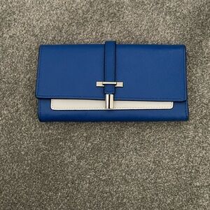 Elegant Blue and White Women's Clutch
